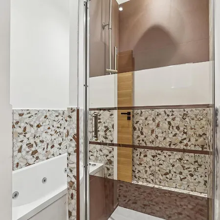 Lavie Maison Duo Sauna And Hot Tub Seaside *